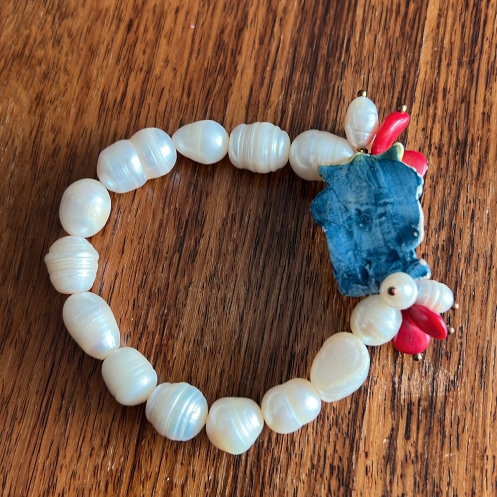 Italian Pearl Bracelet with Coral accents - Picture 4 of 4